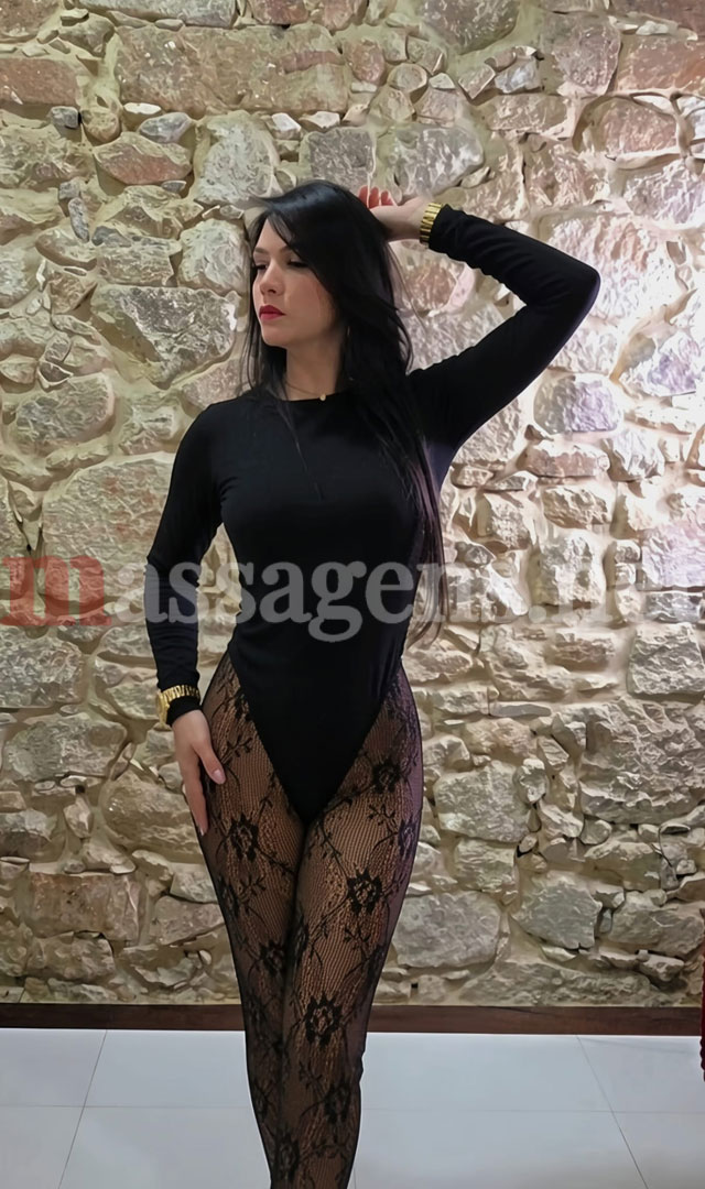 Foto vertical Massagista Ateliê Meraki