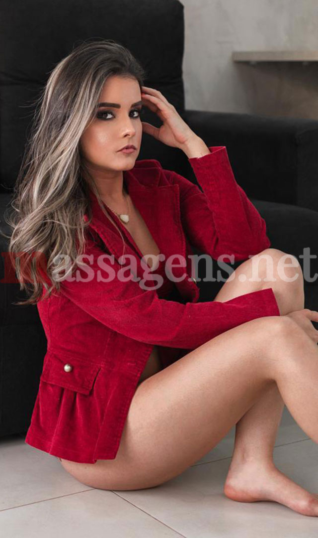 Foto vertical Massagista Gabi