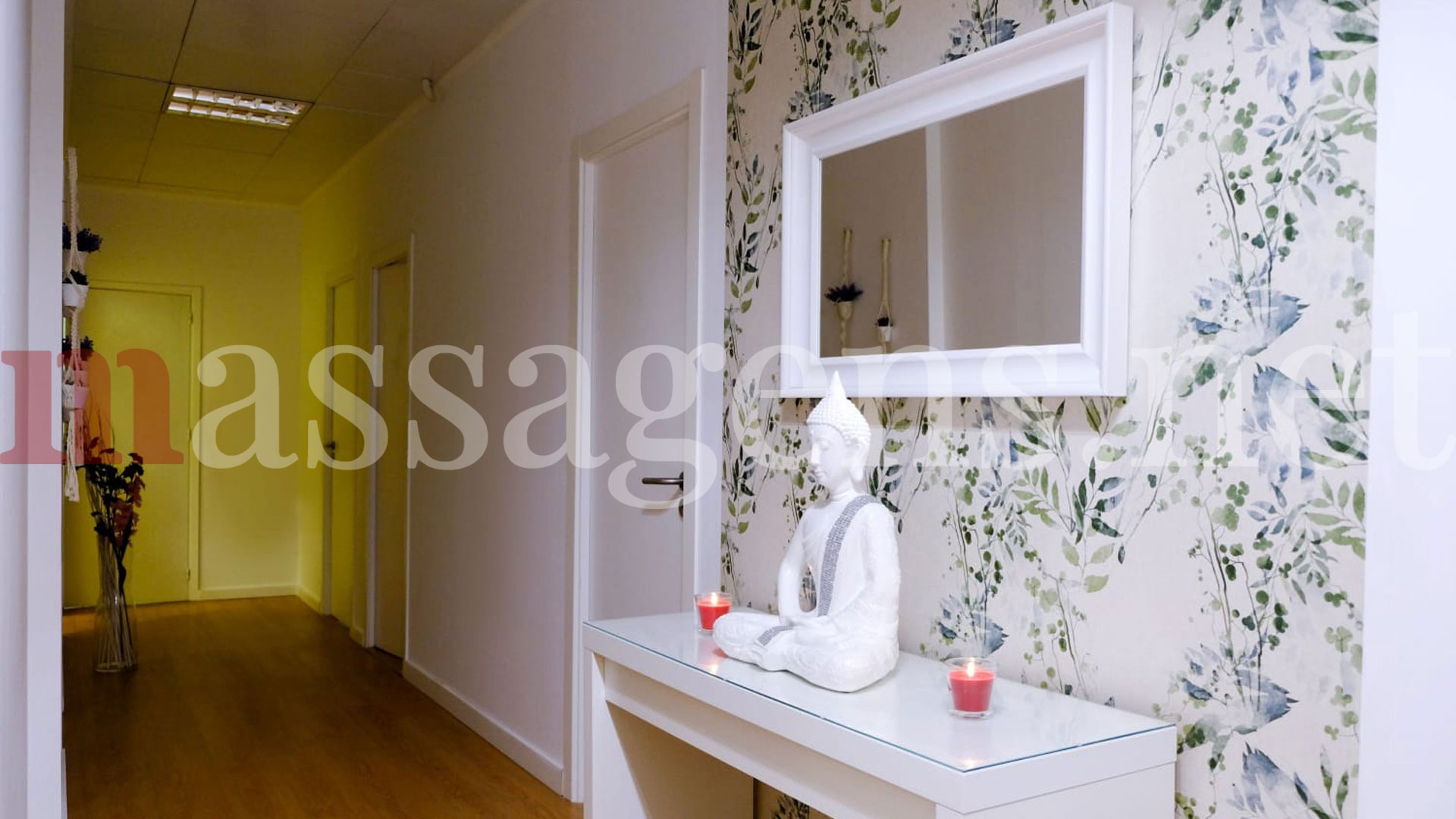 Foto horizontal Massagista Instalações