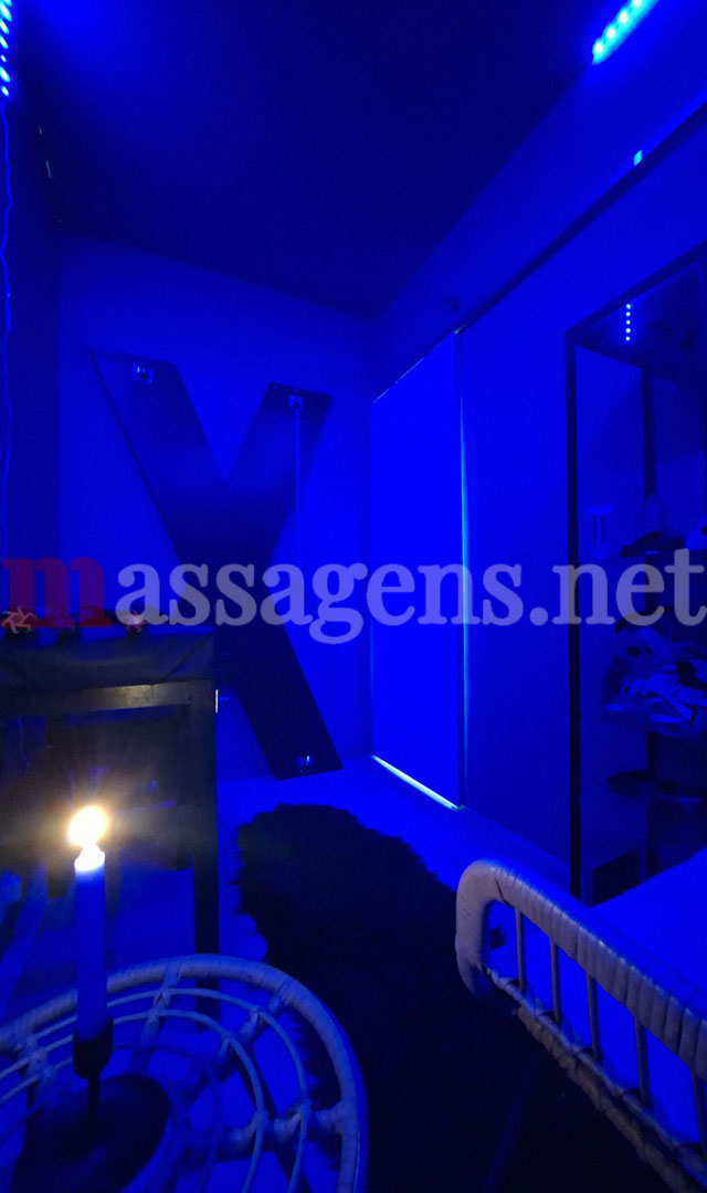 Foto vertical Massagista Fetish & BDSM