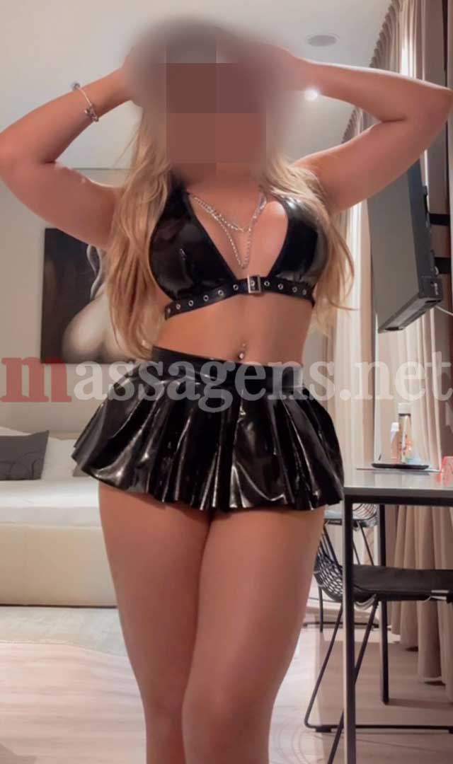 Foto vertical Massagista Kelly Olympio