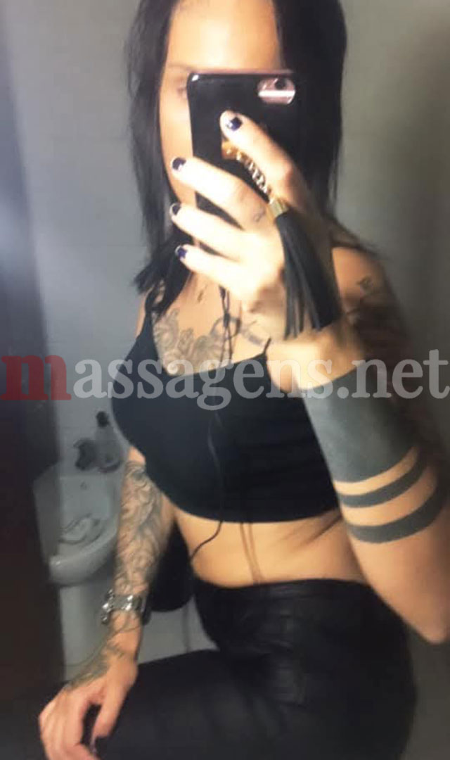 Foto vertical Massagista Solange Royal