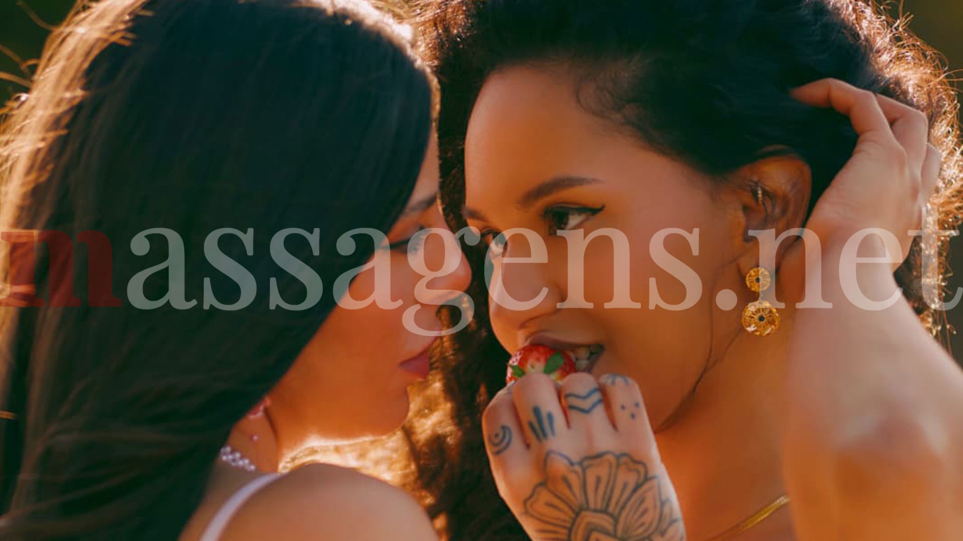 Poster Massagista Maitê & Liza